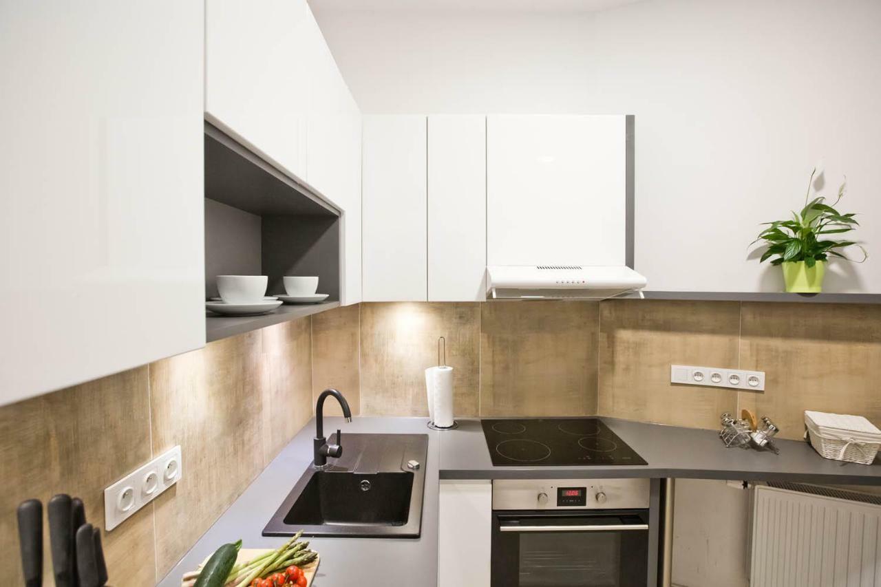 R&B Apartments Poznan Exterior photo